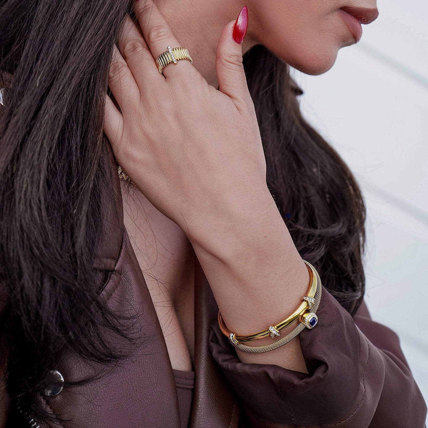 Vintage Gold Ring with Zircon Inlay