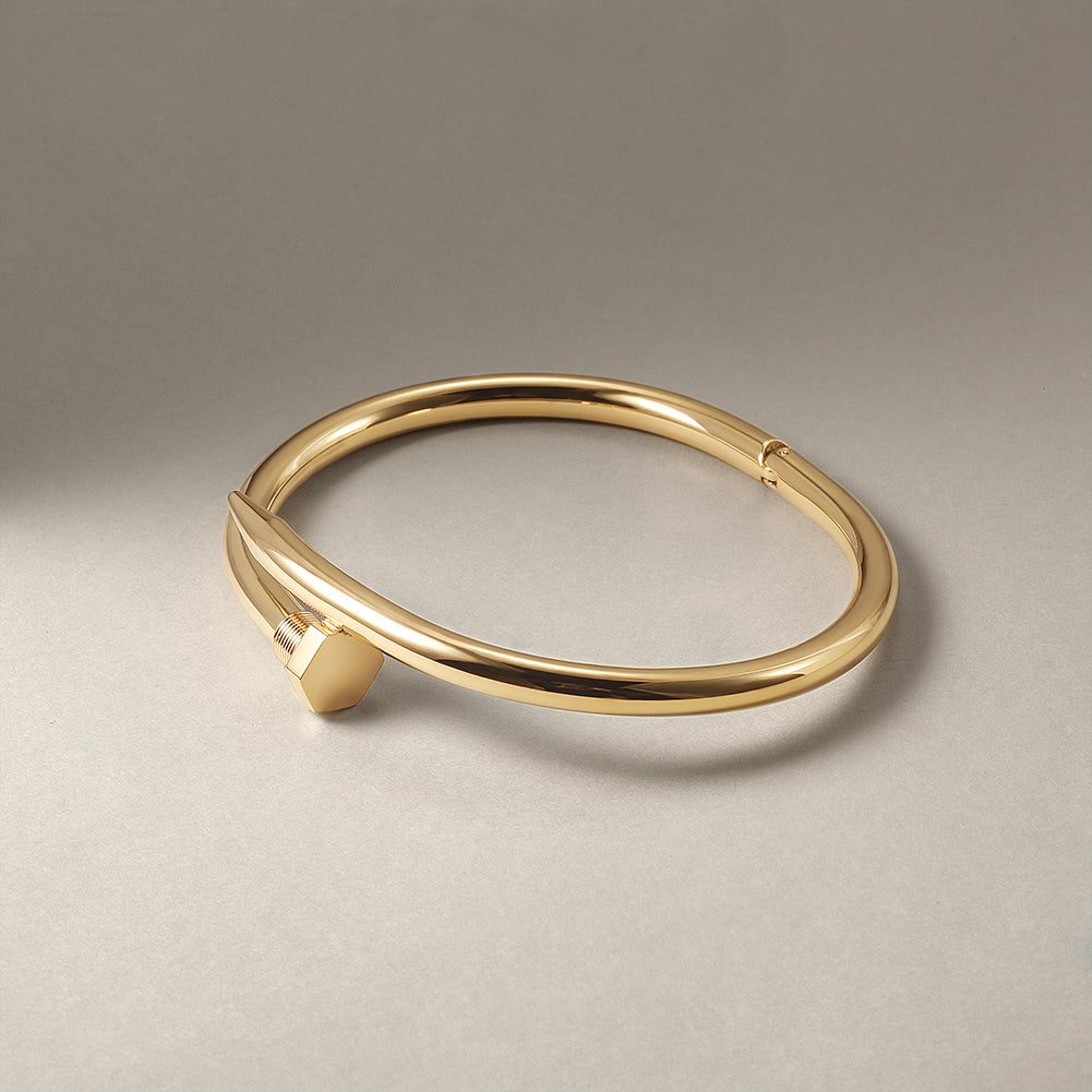 Sharp pointed smooth surface bracelet-NSB1423ST