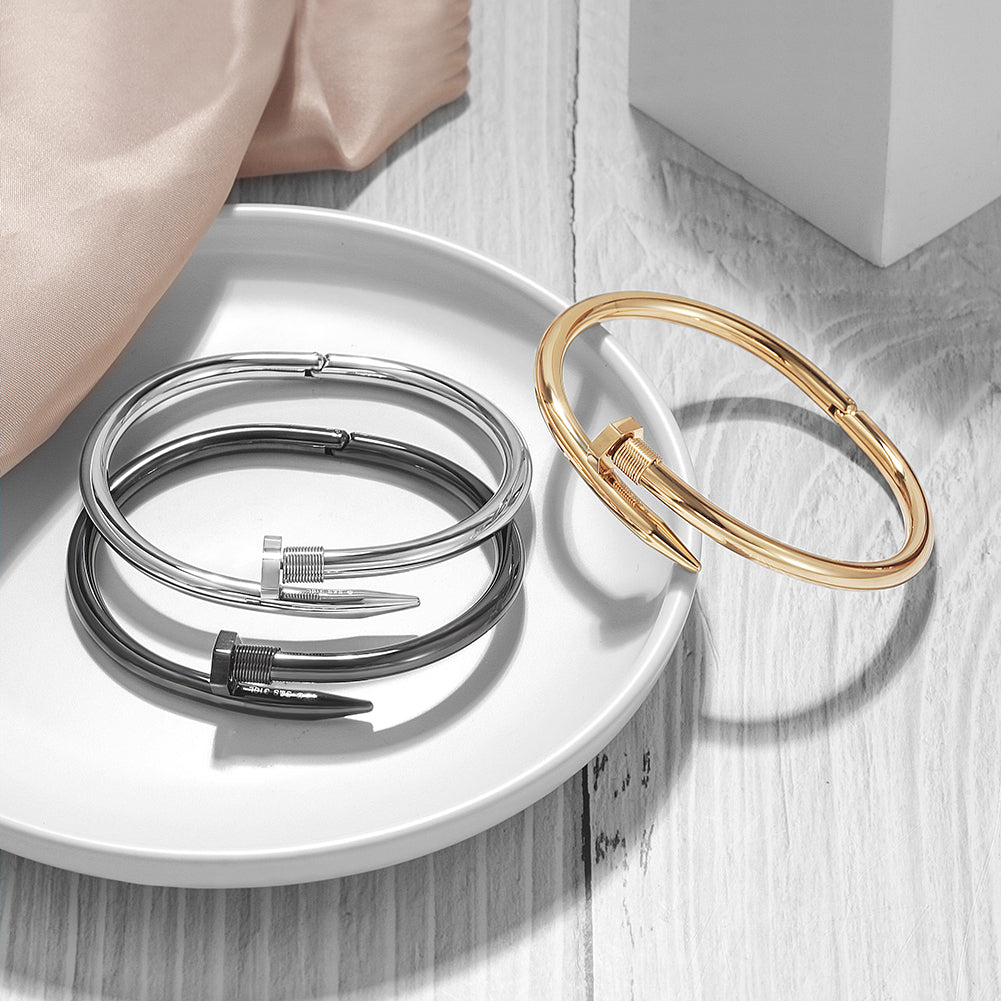 Sharp pointed smooth surface bracelet-NSB1423ST