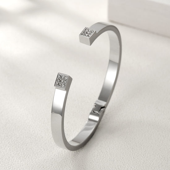 C-shaped Creative Smooth Bracelet-NSB1582ST
