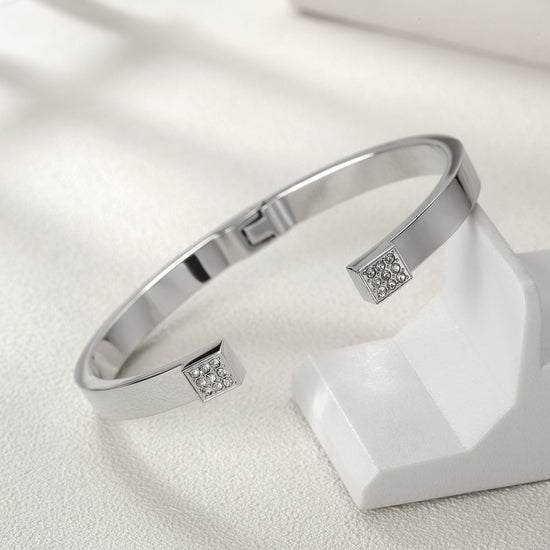 C-shaped Creative Smooth Bracelet-NSB1582ST