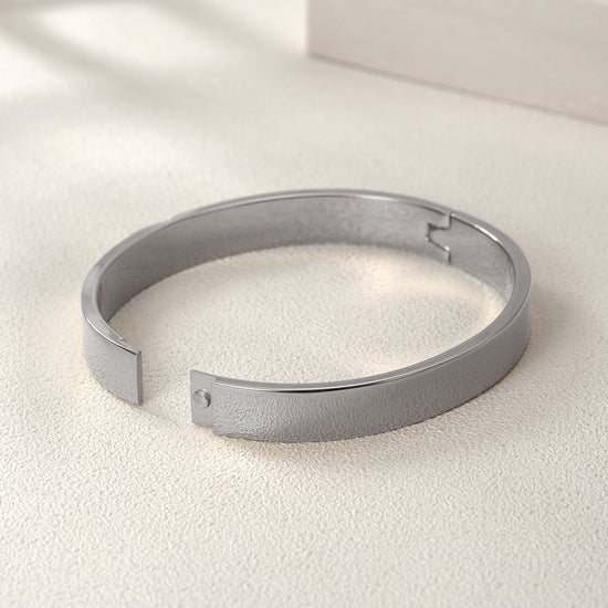 Stainless Steel Creative Smooth Bracelet-NSB1589ST