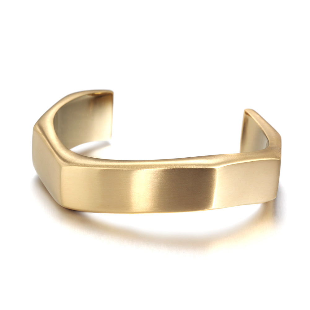 Twisted C-shaped bracelet-NSB1607ST