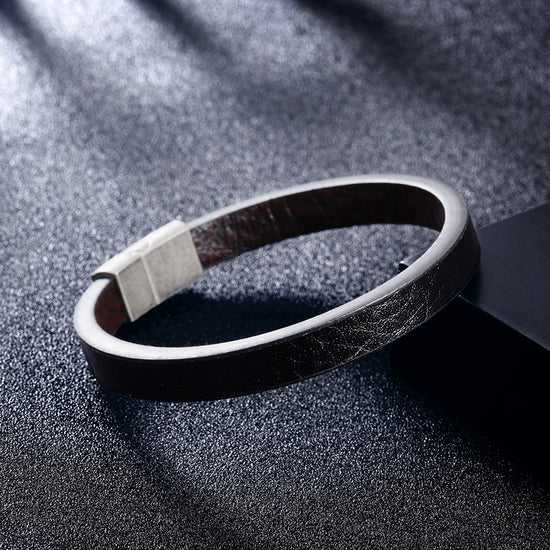 Black leather bracelet-NSB1643STBKBR