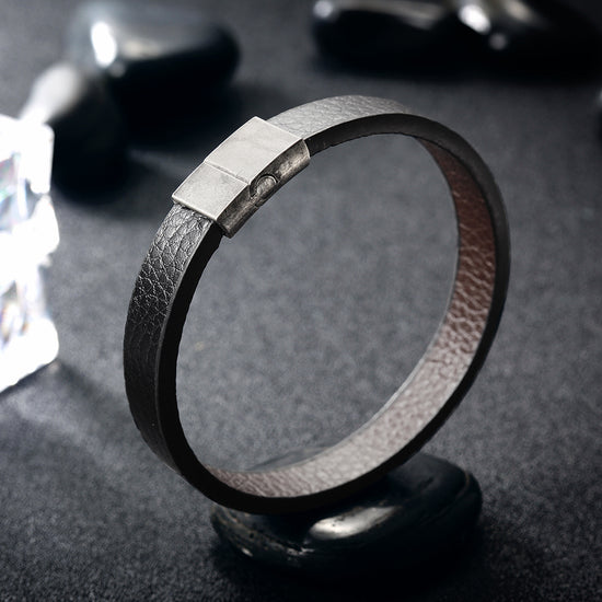 Black leather bracelet-NSB1644STBKBR