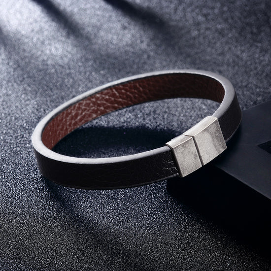 Black leather bracelet-NSB1644STBKBR
