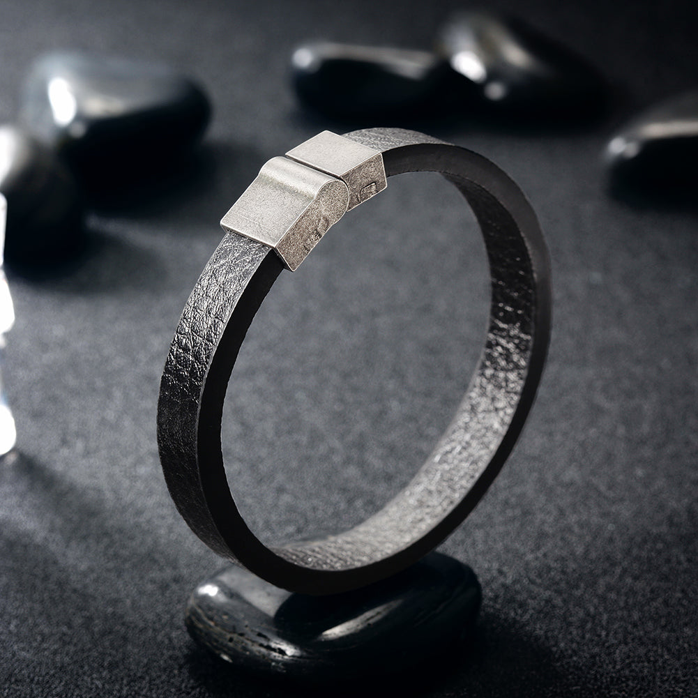 Black leather bracelet-NSB1645STBK