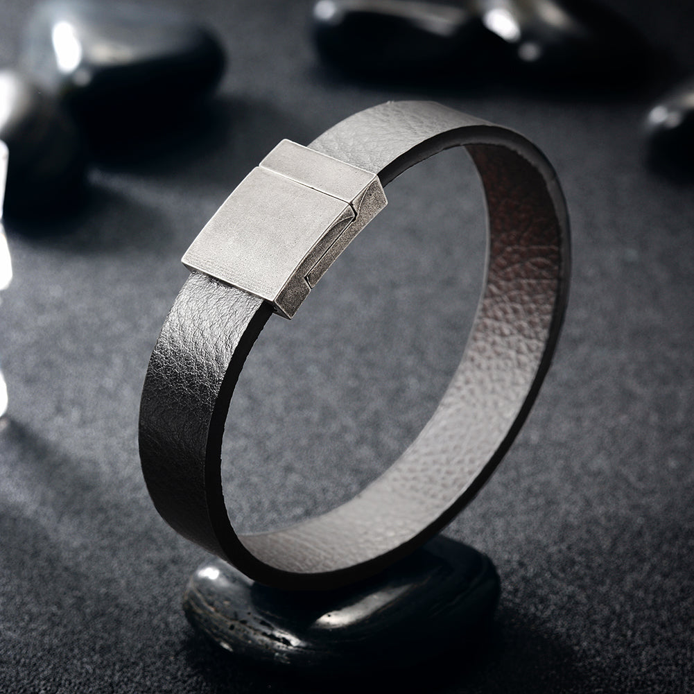 Black leather bracelet-NSB1647STBKBR