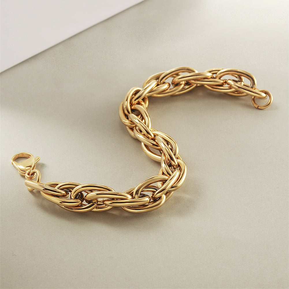 Golden interlocking bracelet-NSB1745STGC