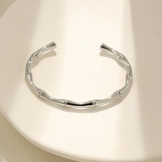 Bone C-shaped bracelet-NSB1811ST