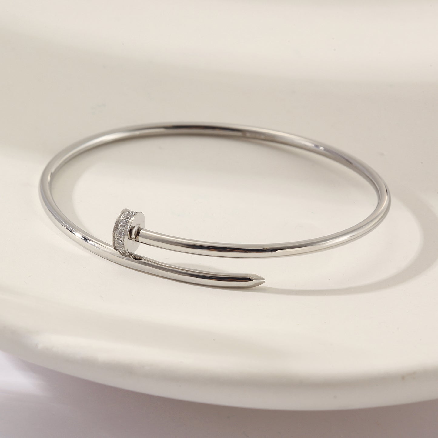 Circular smooth bracelet-NSB1813STWGZD