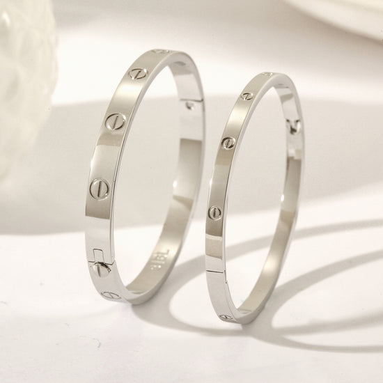 Stainless steel round smooth surface bracelet-NSB1820ST-S