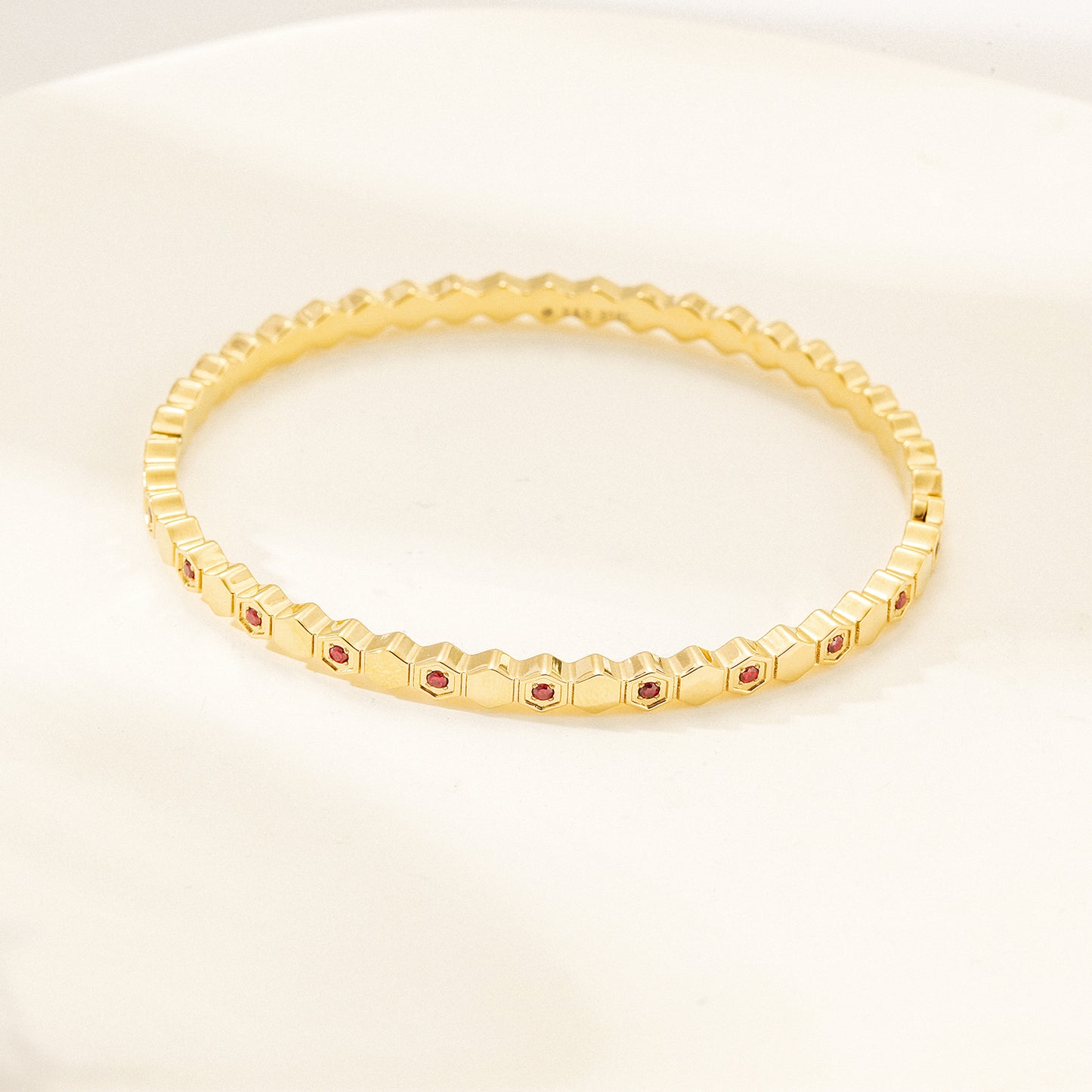 Triangular circular bracelet-NSB1821STGC