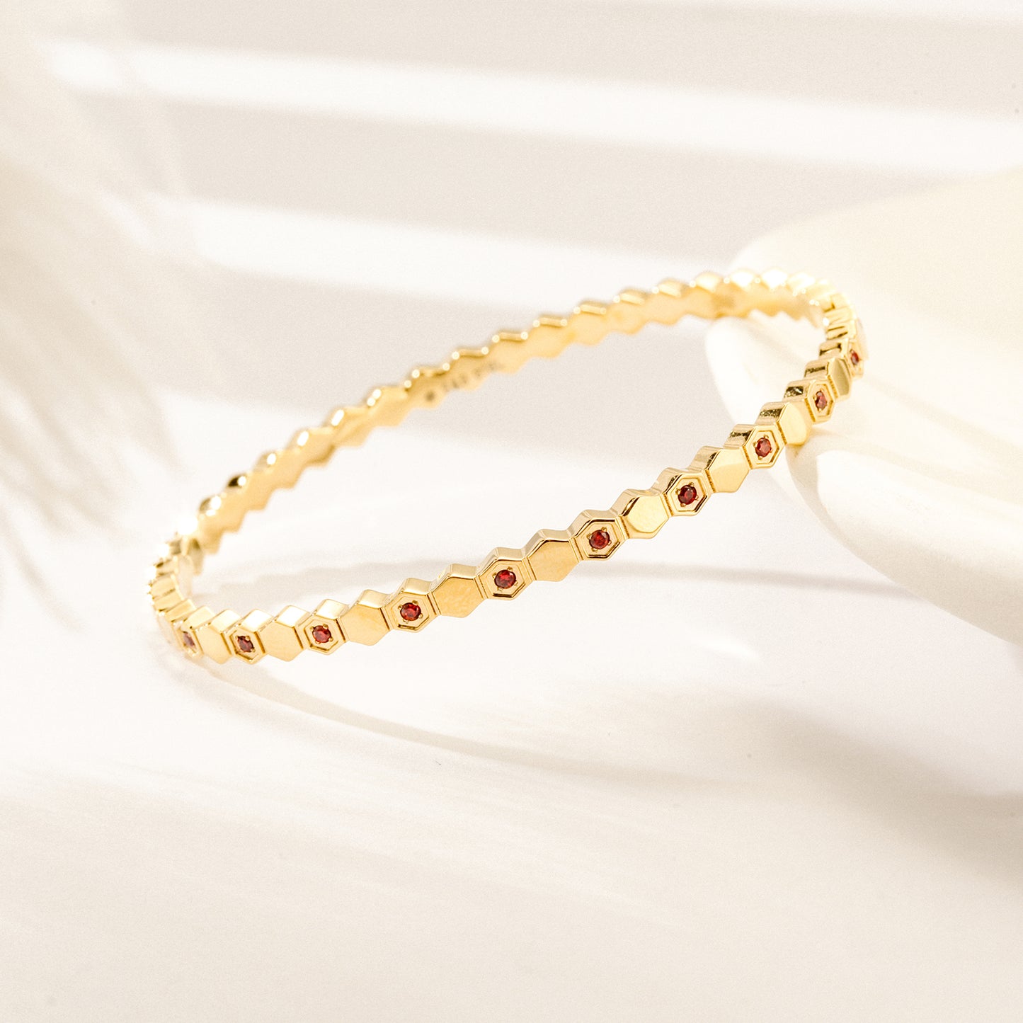 Triangular circular bracelet-NSB1821STGC