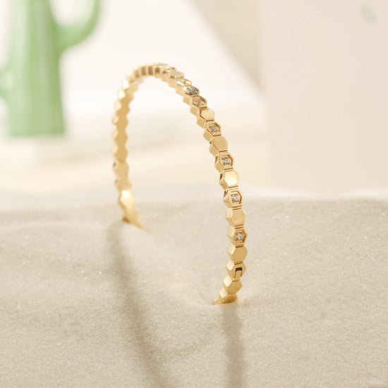 Load image into Gallery viewer, Triangular circular bracelet-NSB1821ST
