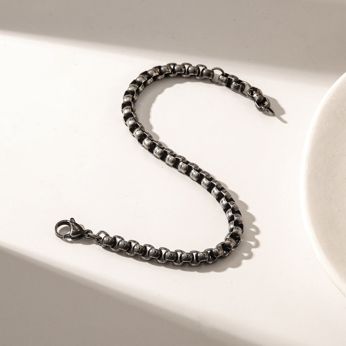 Black buckle hollow bracelet-NSB1827STSC-L-8.1