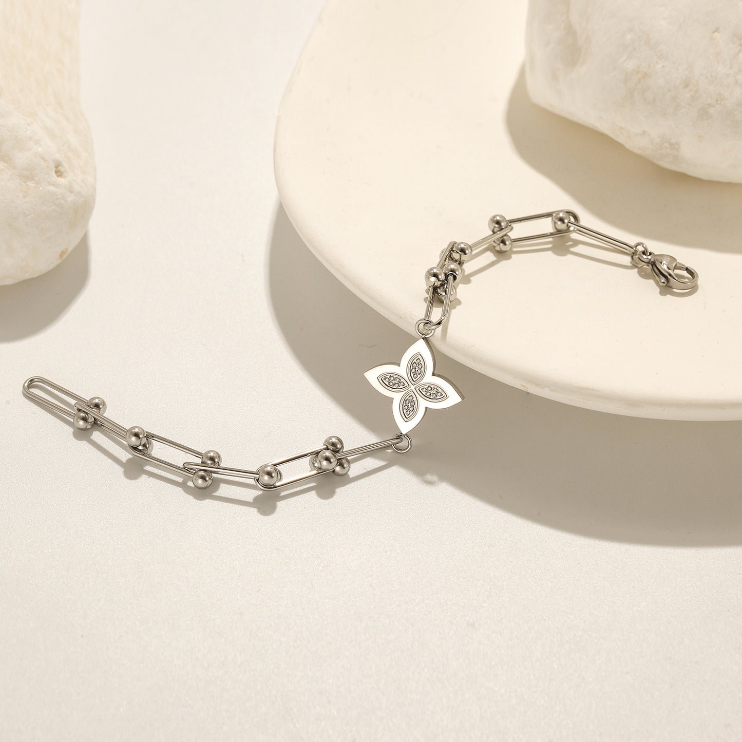 Stainless steel buckle flower bracelet-NSB1830STWGZD