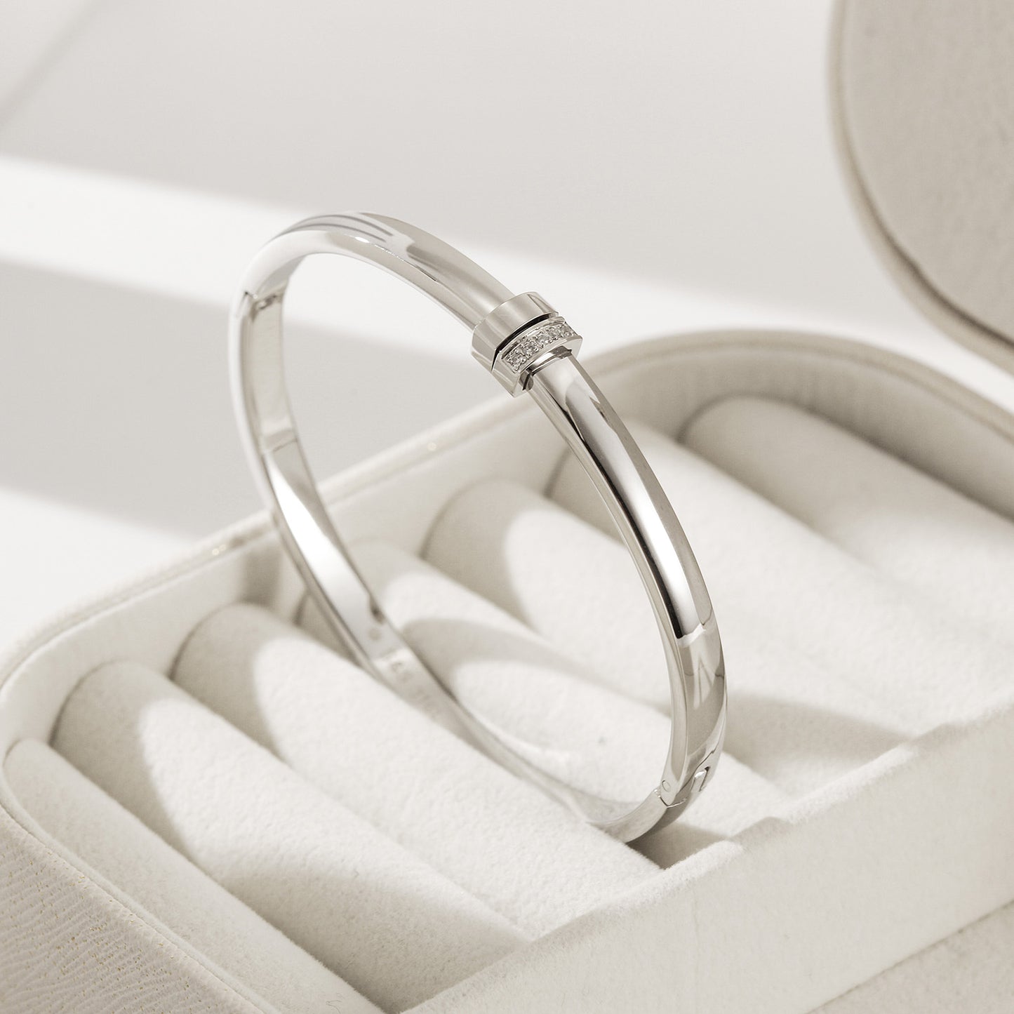 Round smooth surface bracelet-NSB1879ST