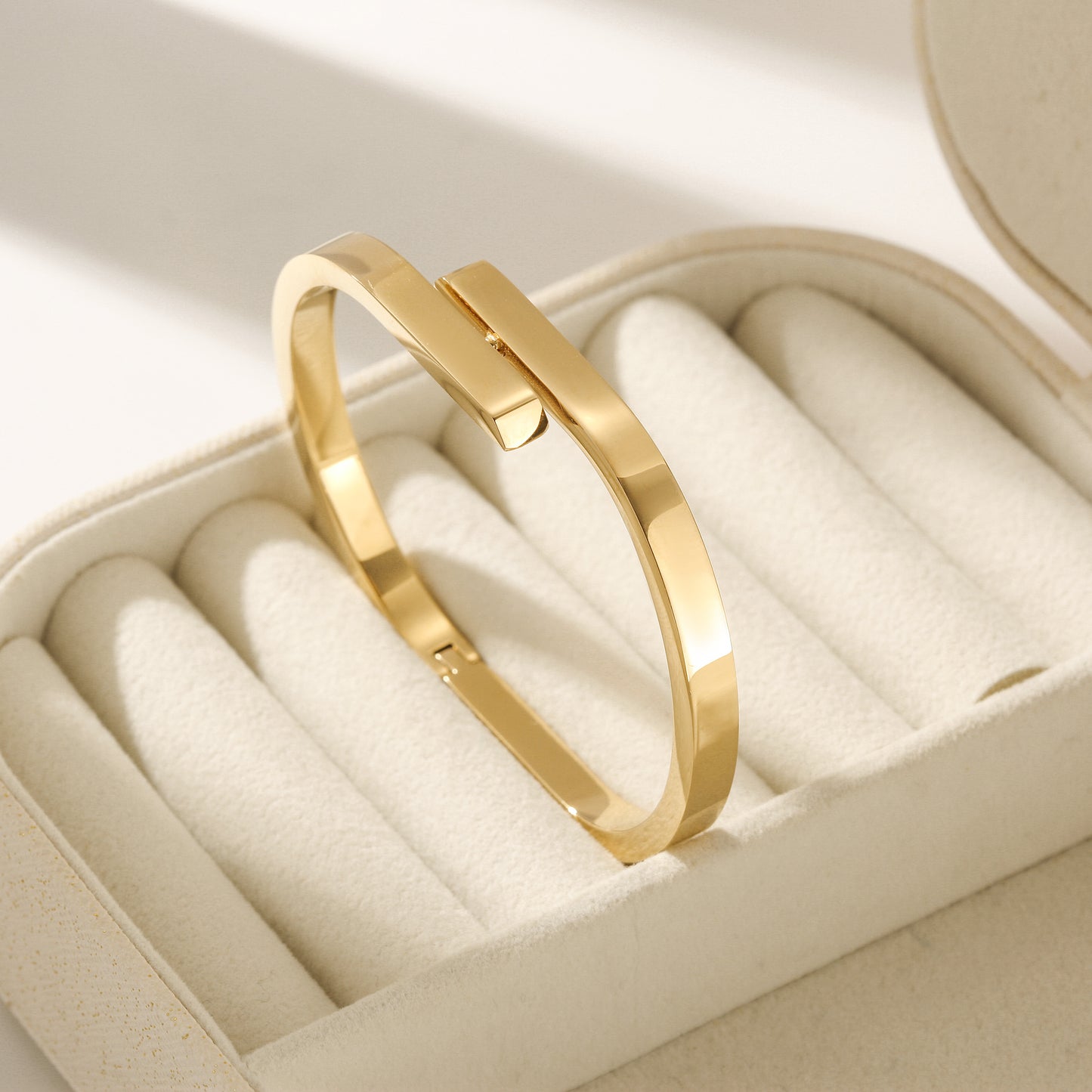 Stainless steel smooth surface bracelet-NSB1889STGC-2
