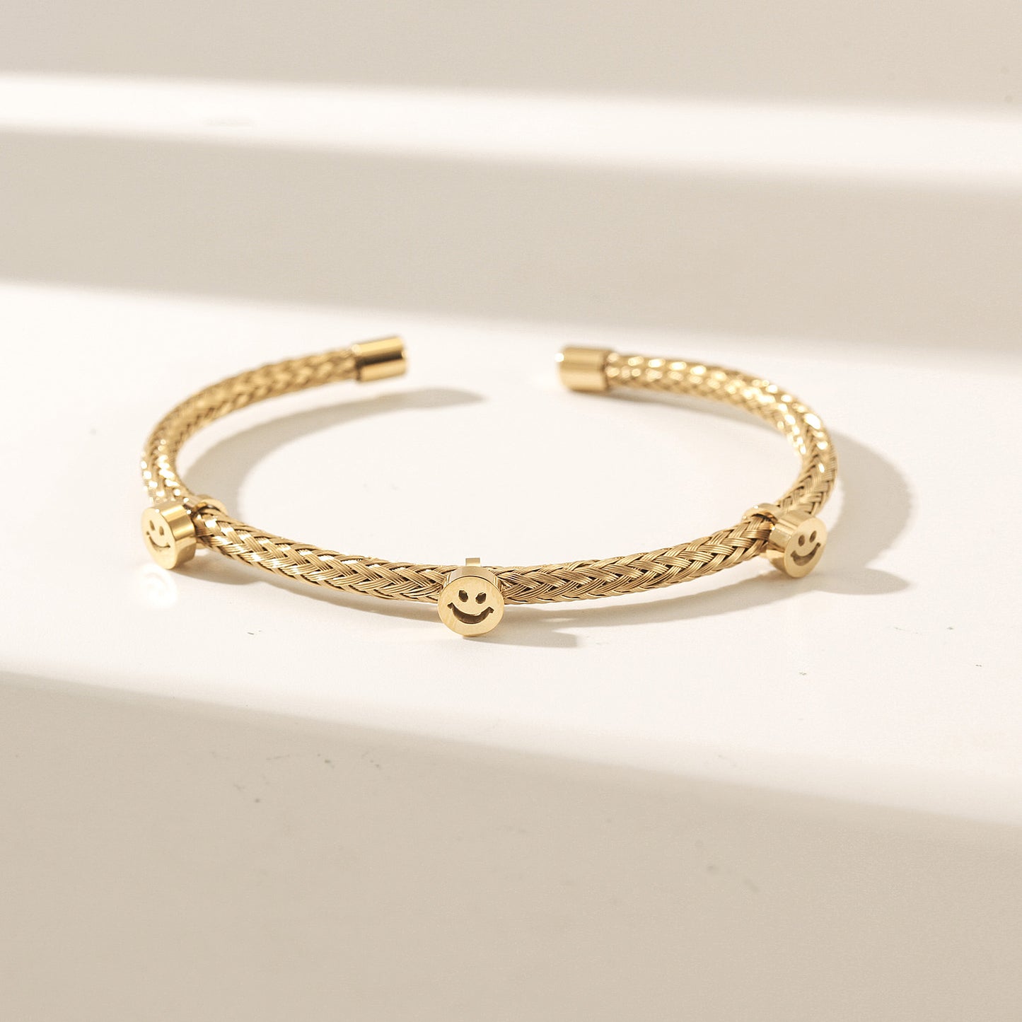 Cable smiley face bracelet-NSB1897STGC