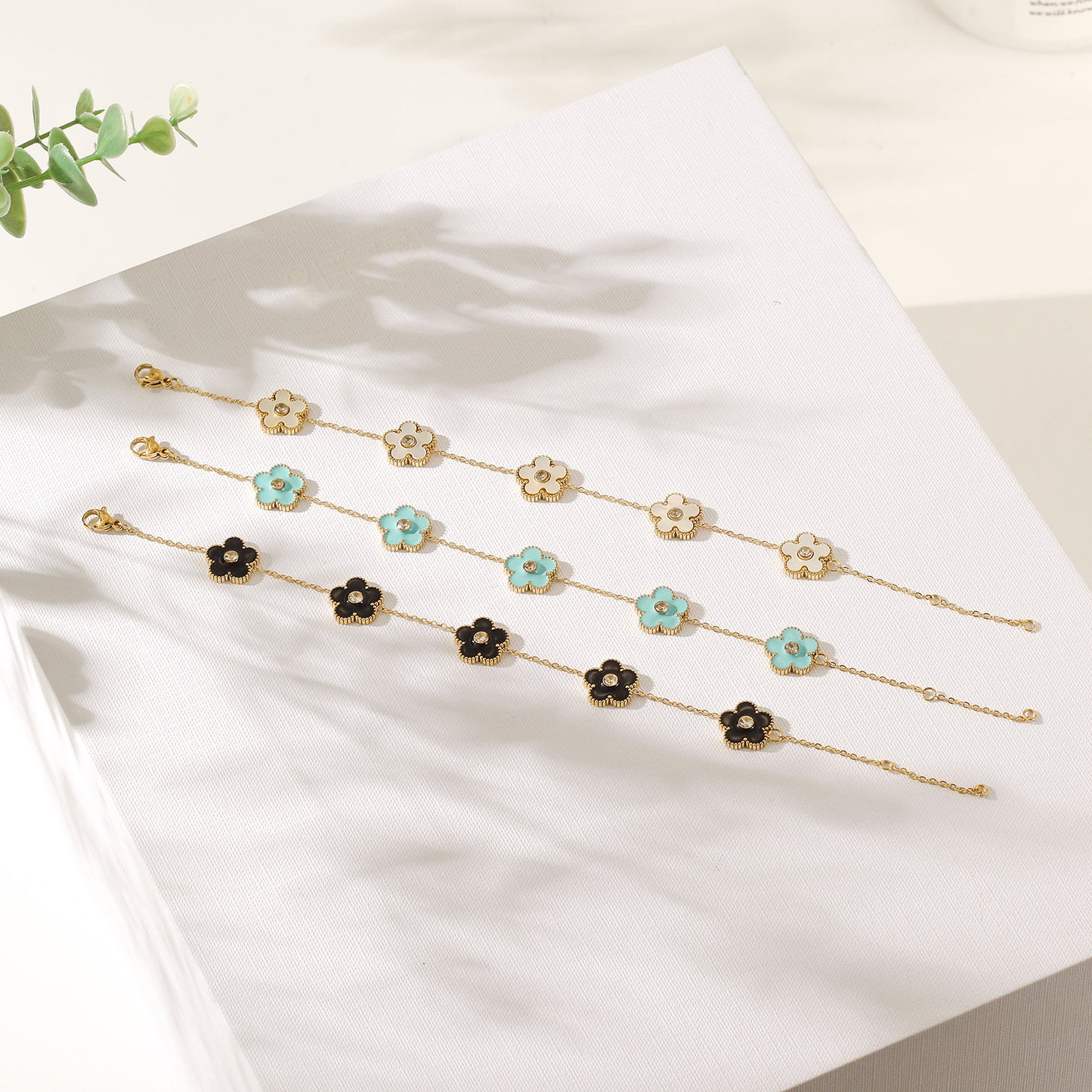 Chain Black Flower Bracelet-NSB1898STGCBK