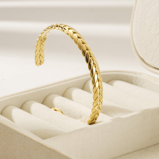 Golden Feather C-shaped Bracelet-NSB1927STGC