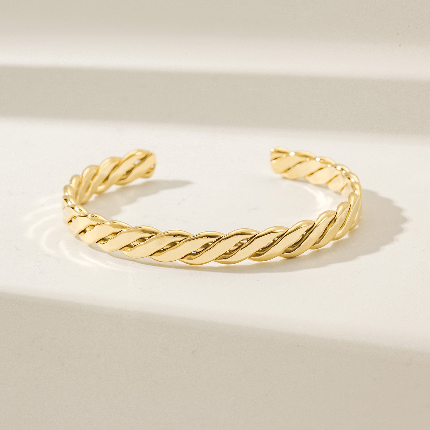 Golden cable C-shaped bracelet-NSB1928STGC