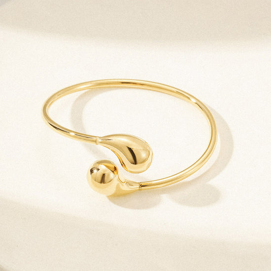 Golden Twisted Smooth Bracelet-NSB1940STGC