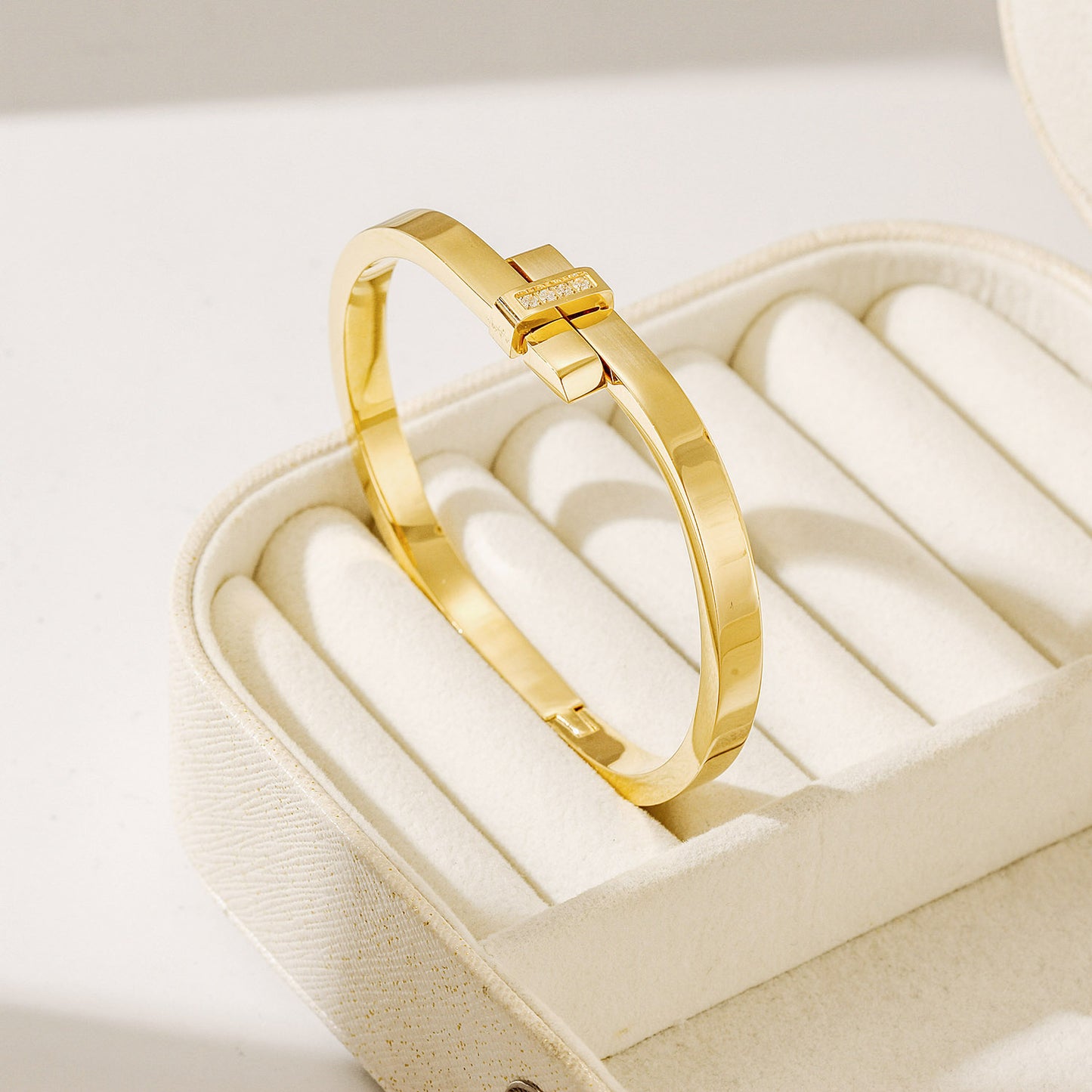 Stainless steel buckle bracelet-NSB1957STGC-M