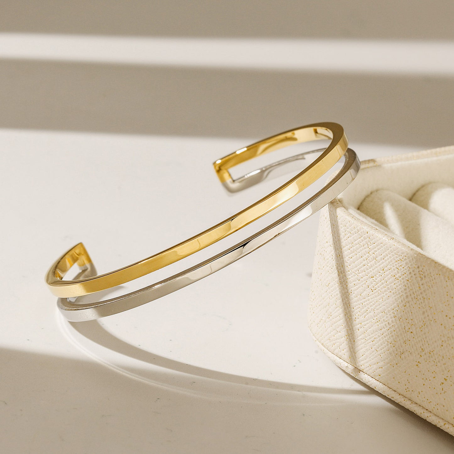 C-shaped intermediate color bracelet-NSB1958STWG