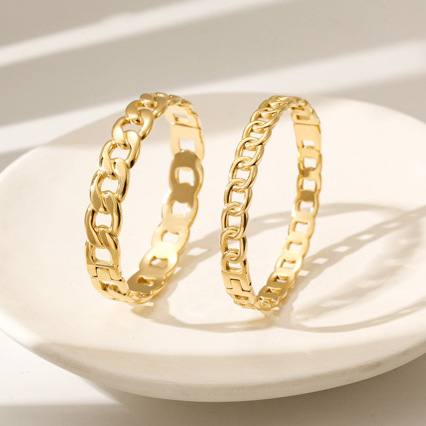 Golden buckle hollow bracelet-NSB1959STGC-M
