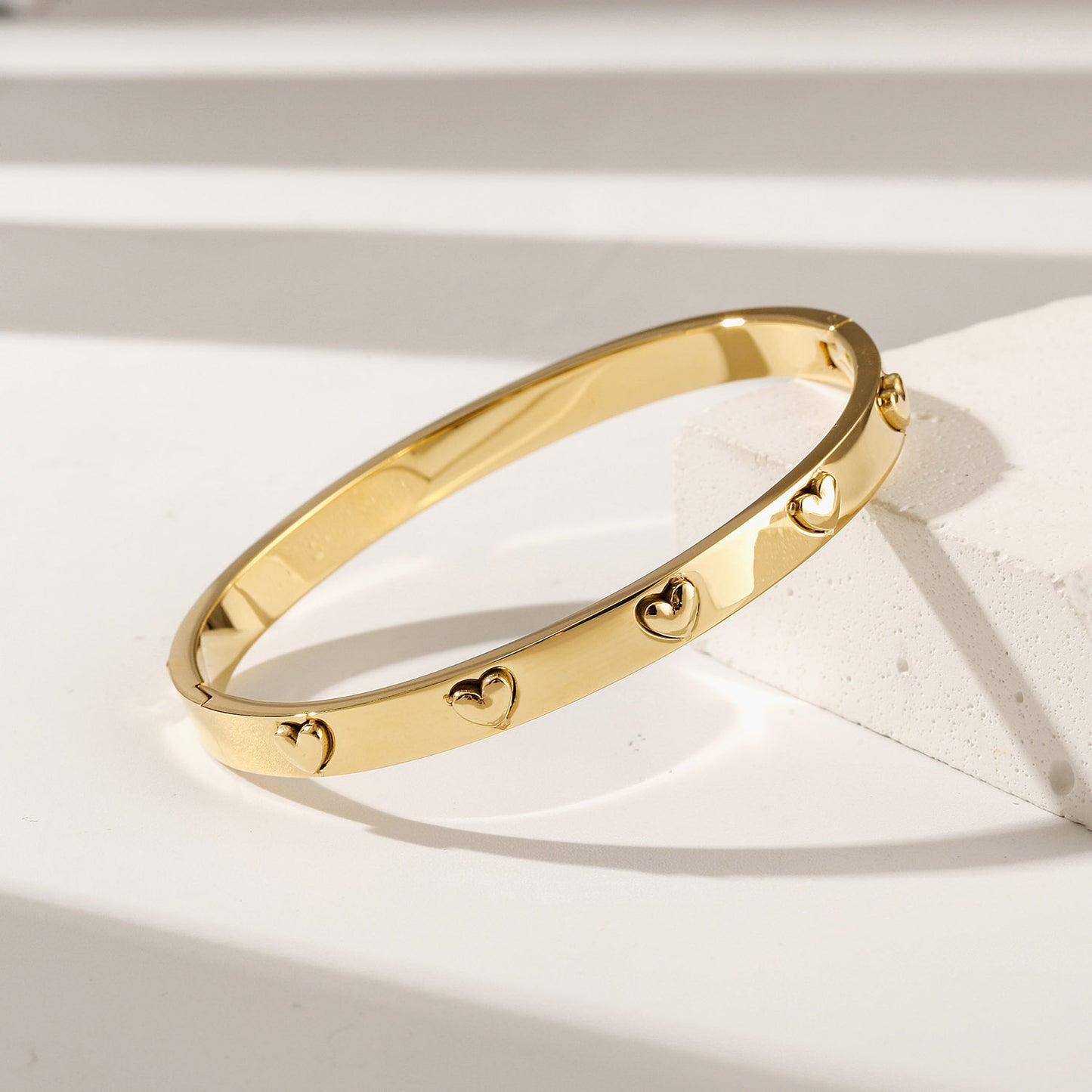 Circular Love Bracelet-NSB1964STGC