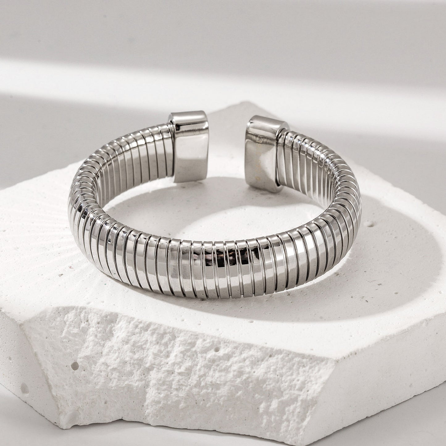 White Statement Snake Coil Cuff-14mm