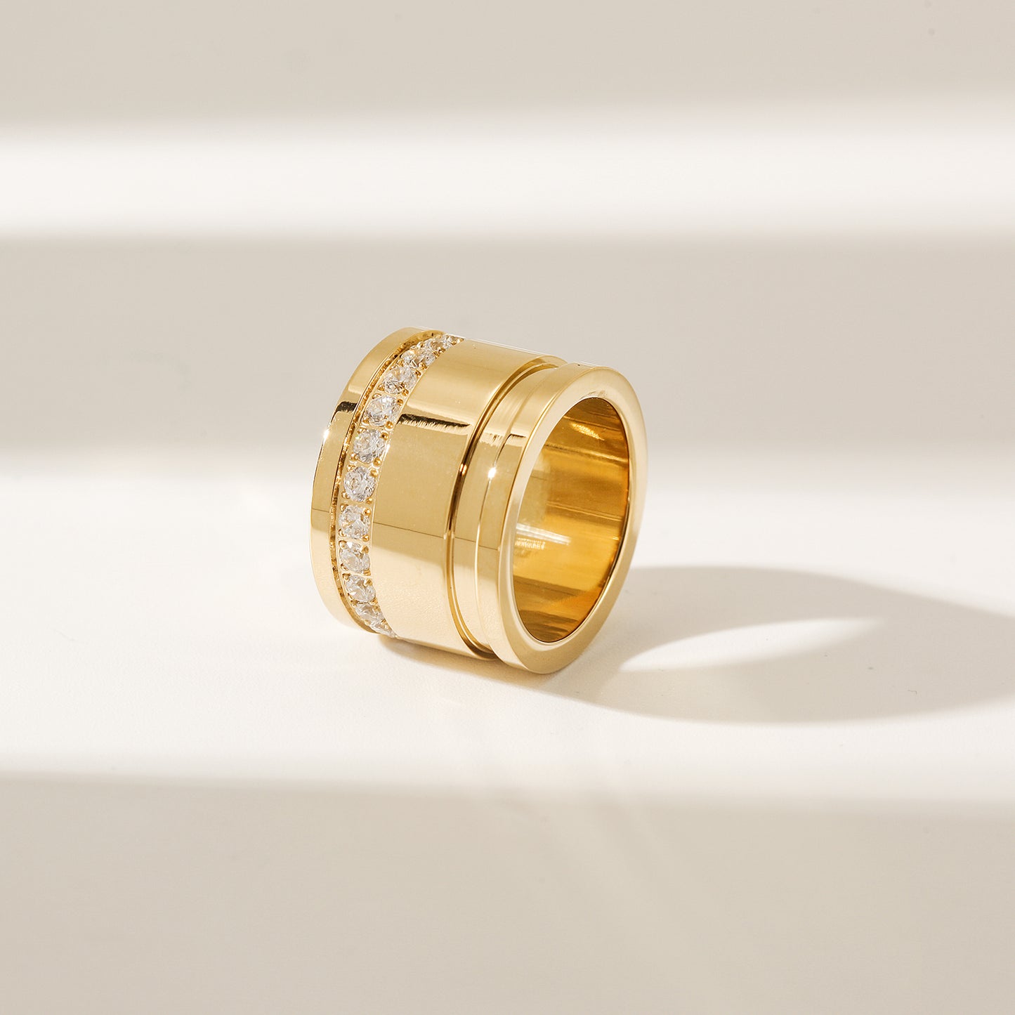 Round bucket zircon ring-NSR201STGCZD
