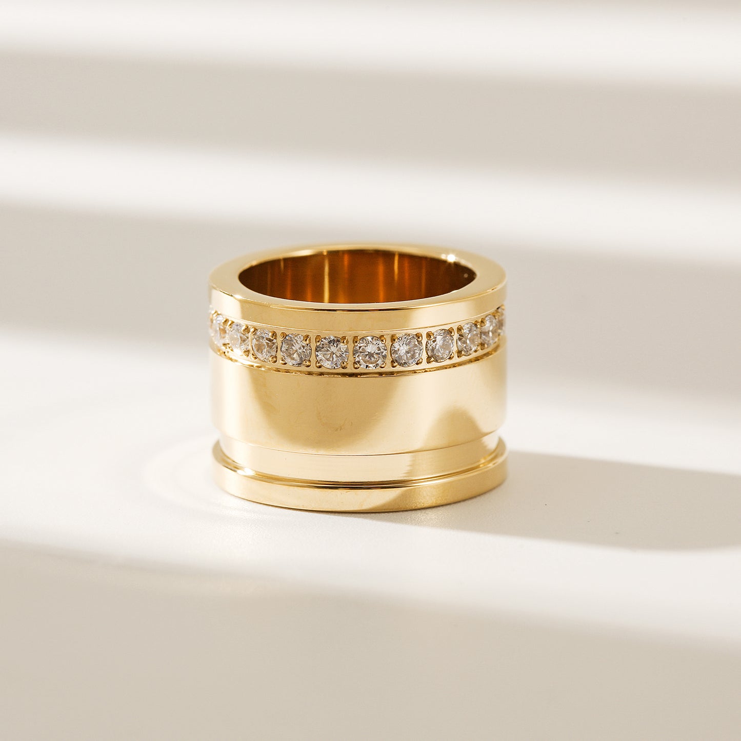 Round bucket zircon ring-NSR201STGCZD