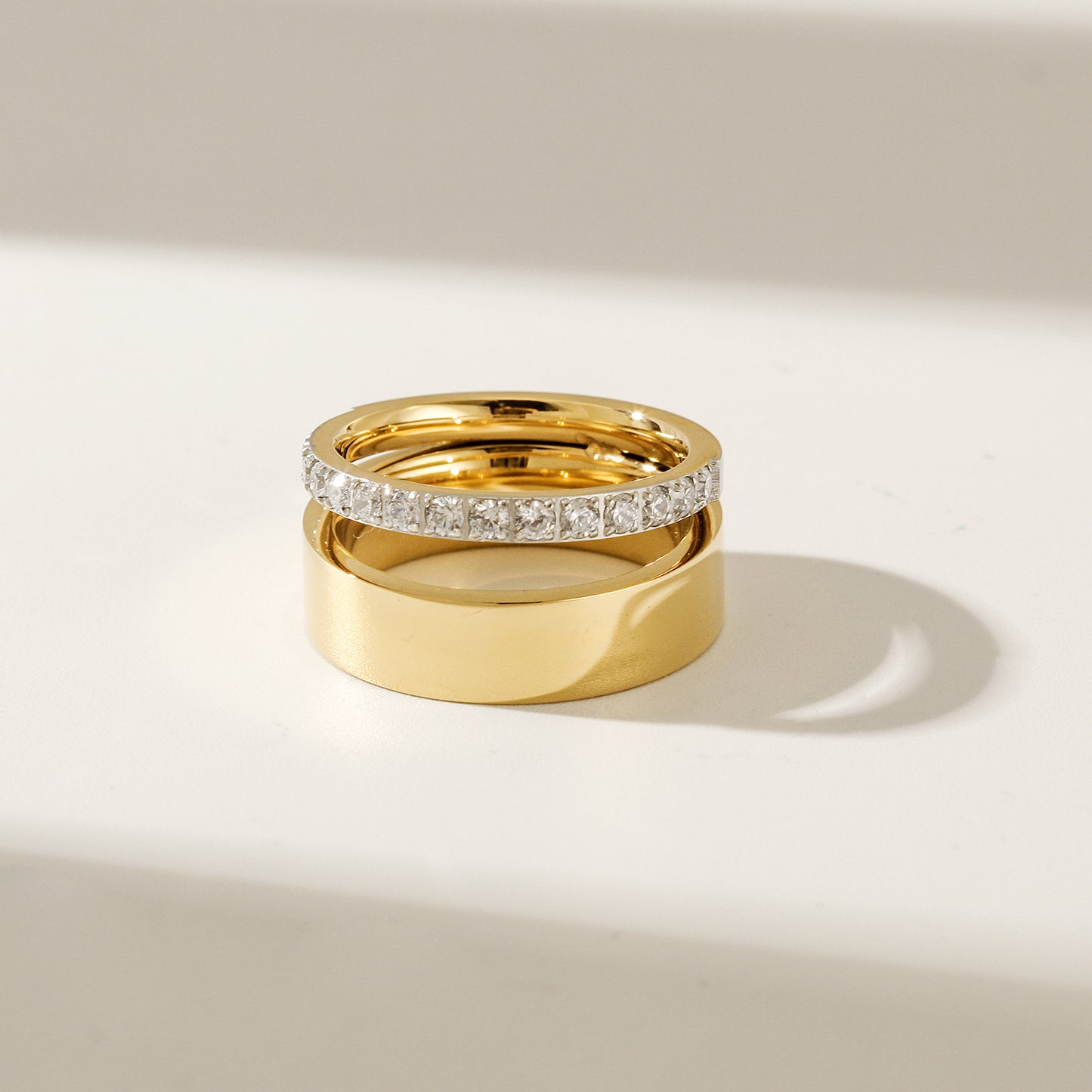 Golden hollowed out zircon ring-NSR203STGCZD