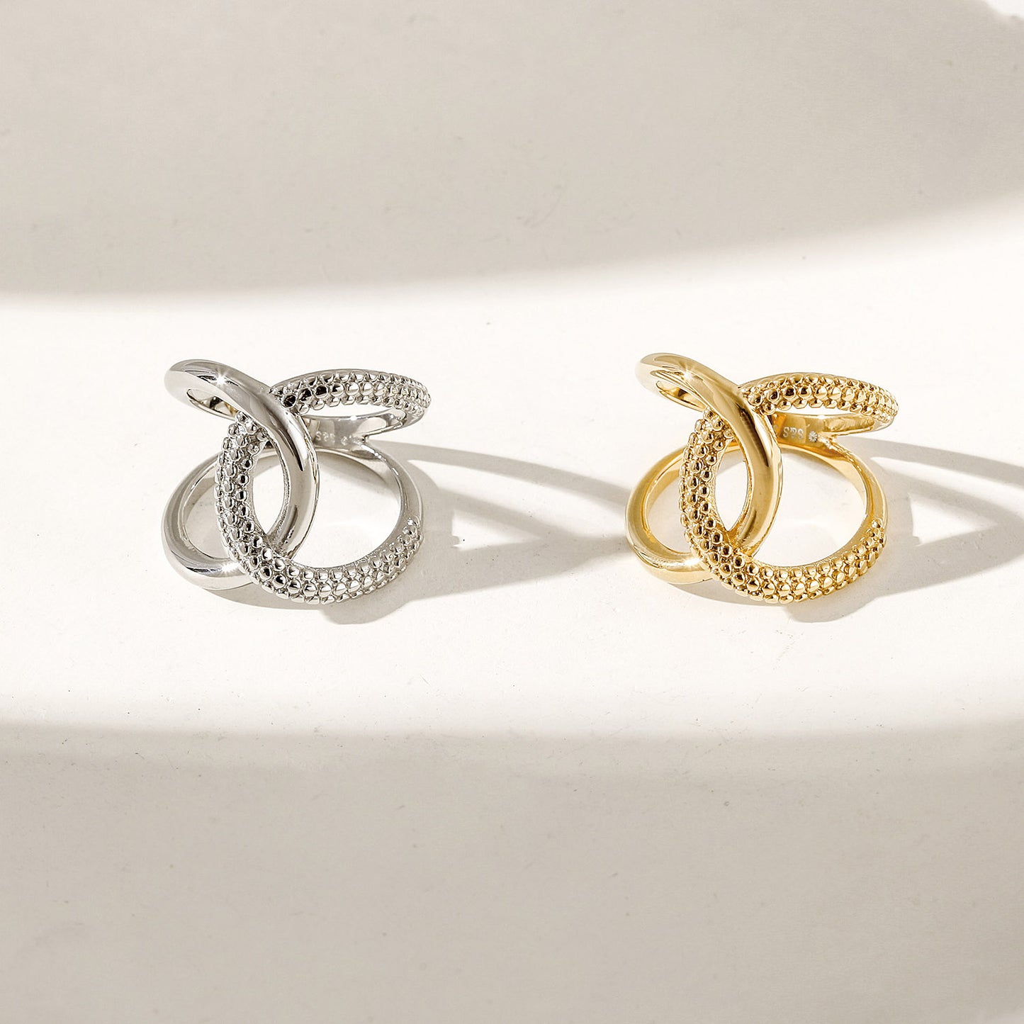 Twisted irregular ring-NSR235STWG