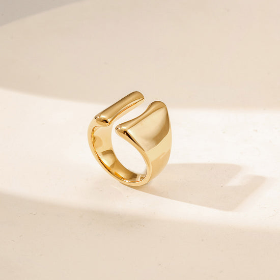 Exaggerated smooth ring-NSR261STGC