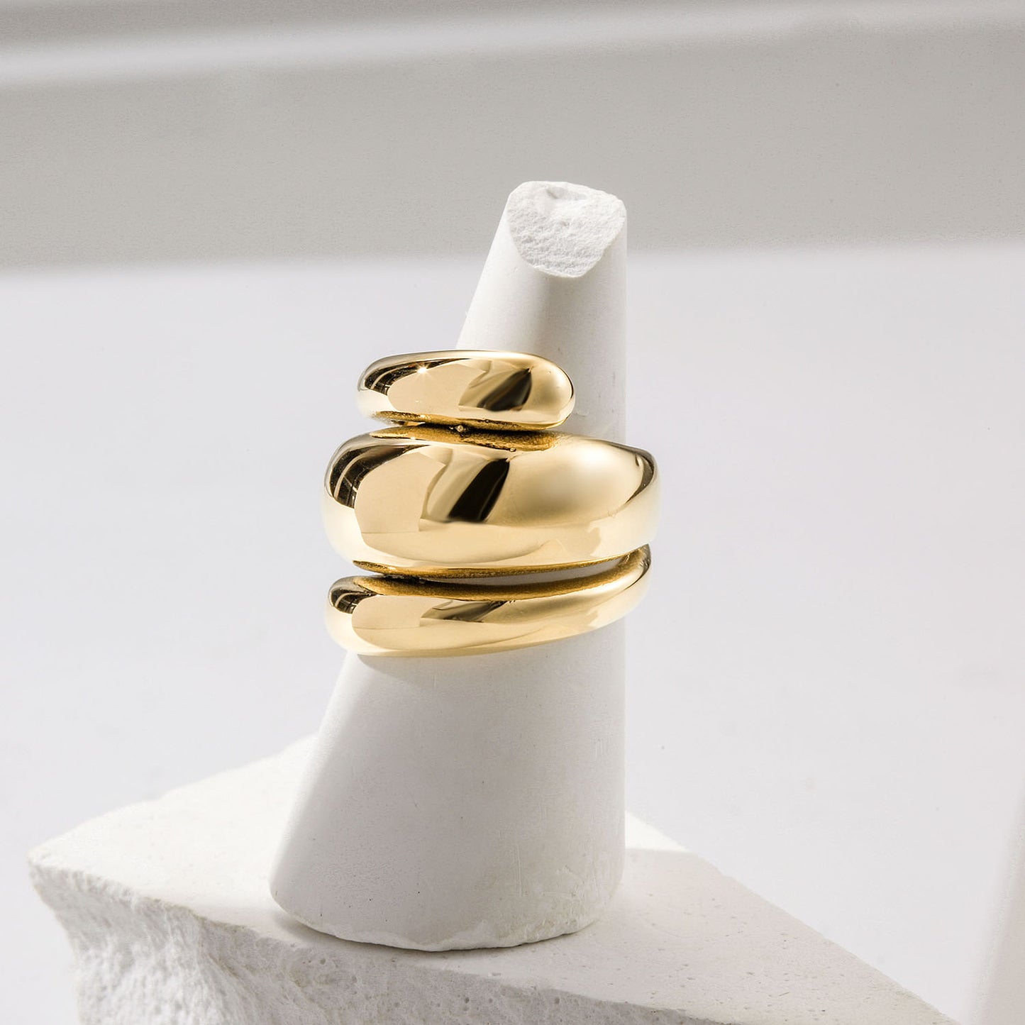 Gold Smooth Dome Ring