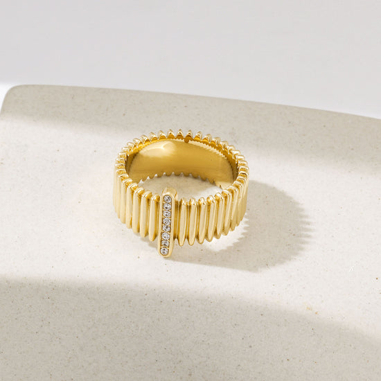Vintage Gold Ring with Zircon Inlay