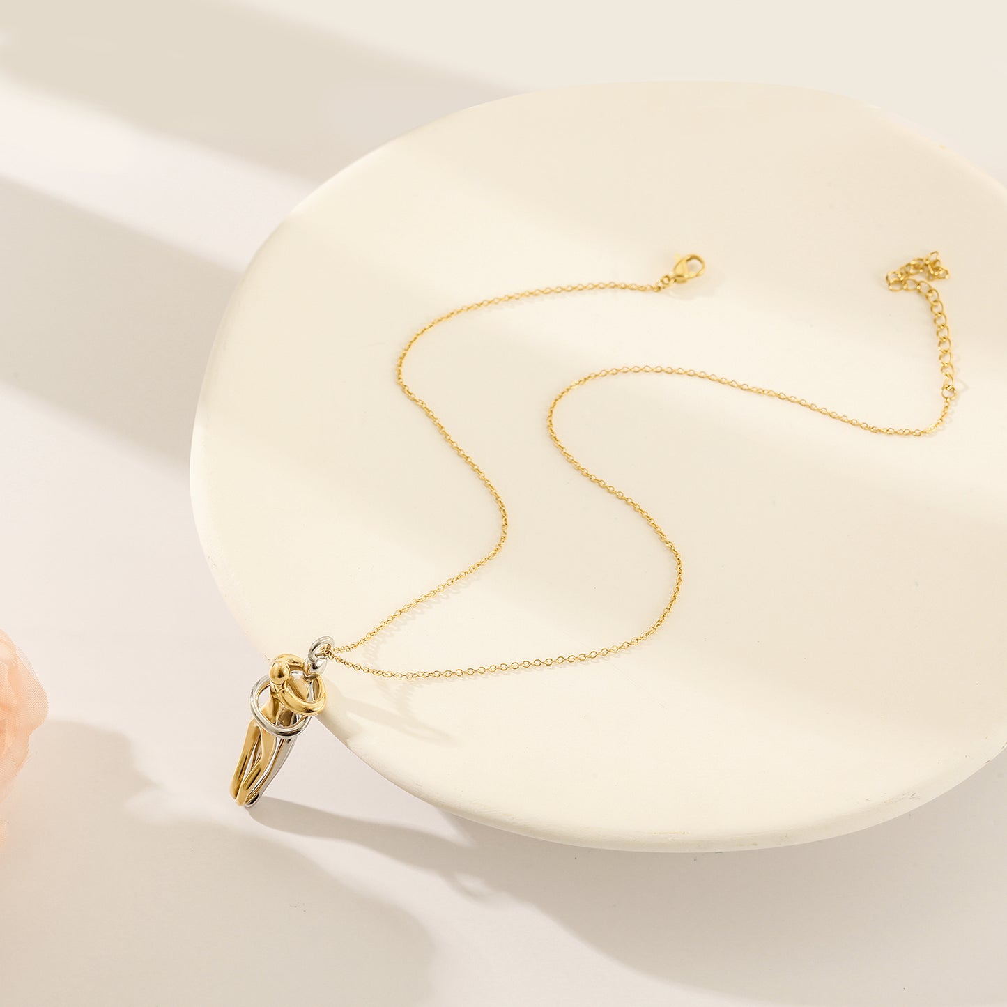 Embrace Love Creative Necklace-NSSN802STMC