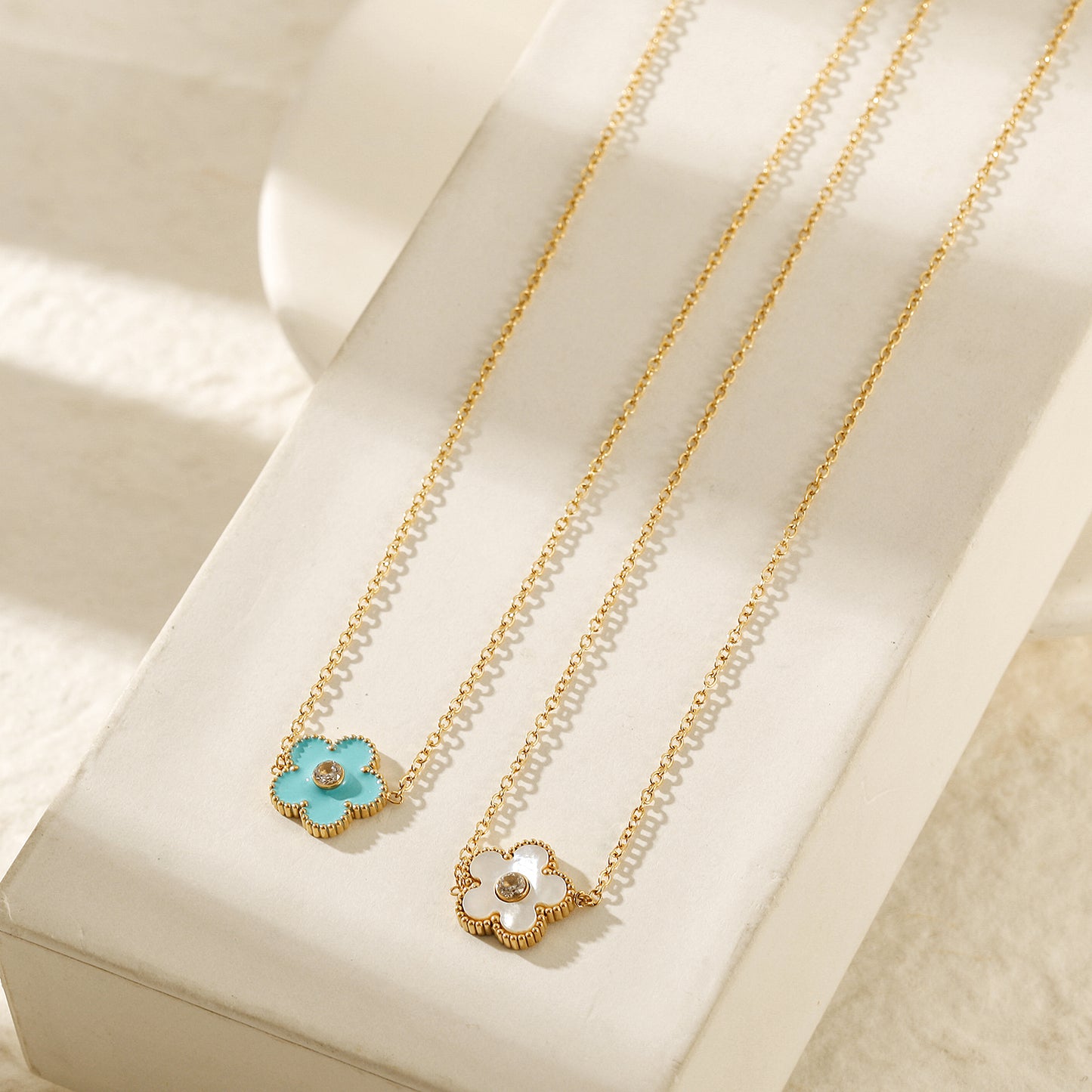 White floral necklace-NSSN861STGCWT