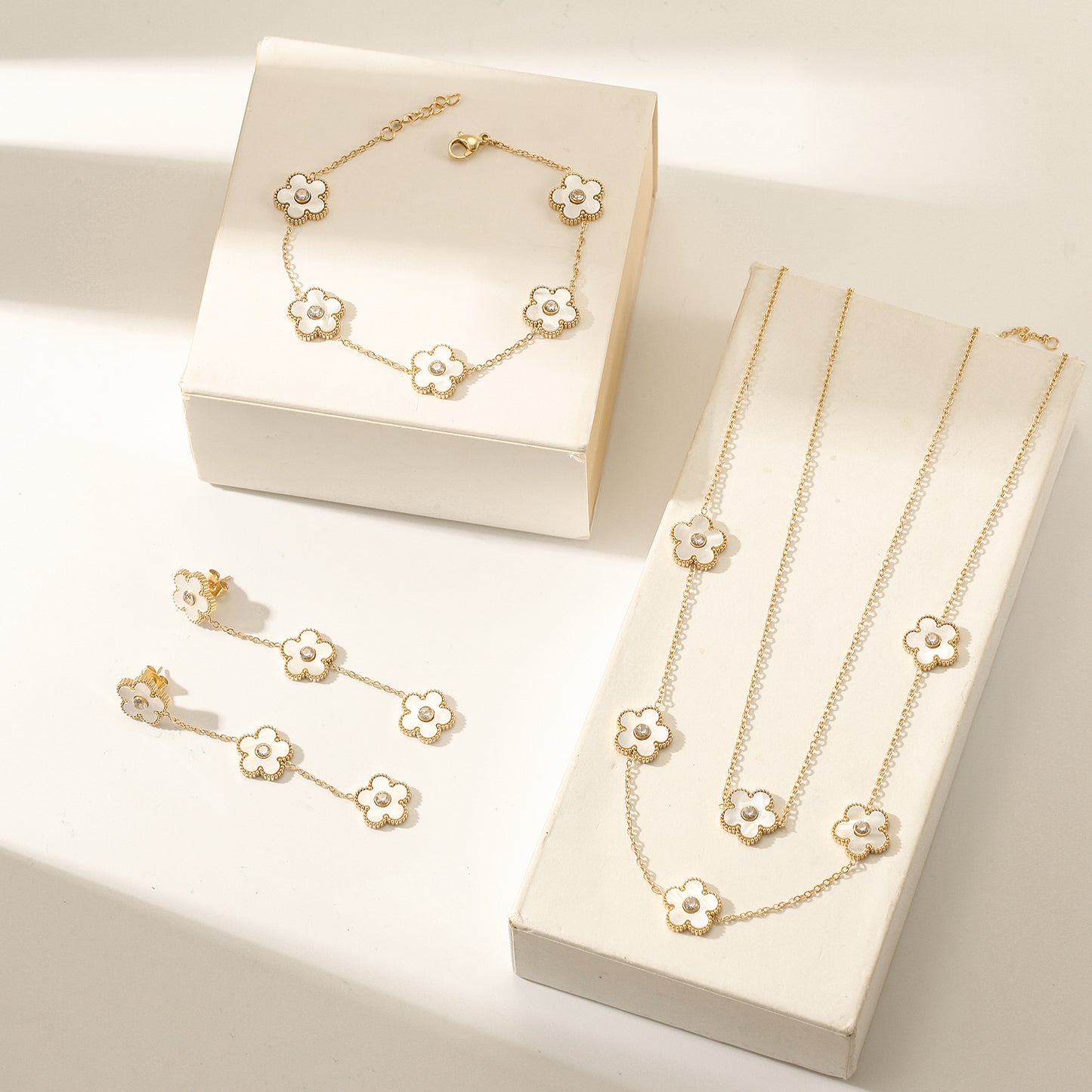 White floral necklace-NSSN861STGCWT
