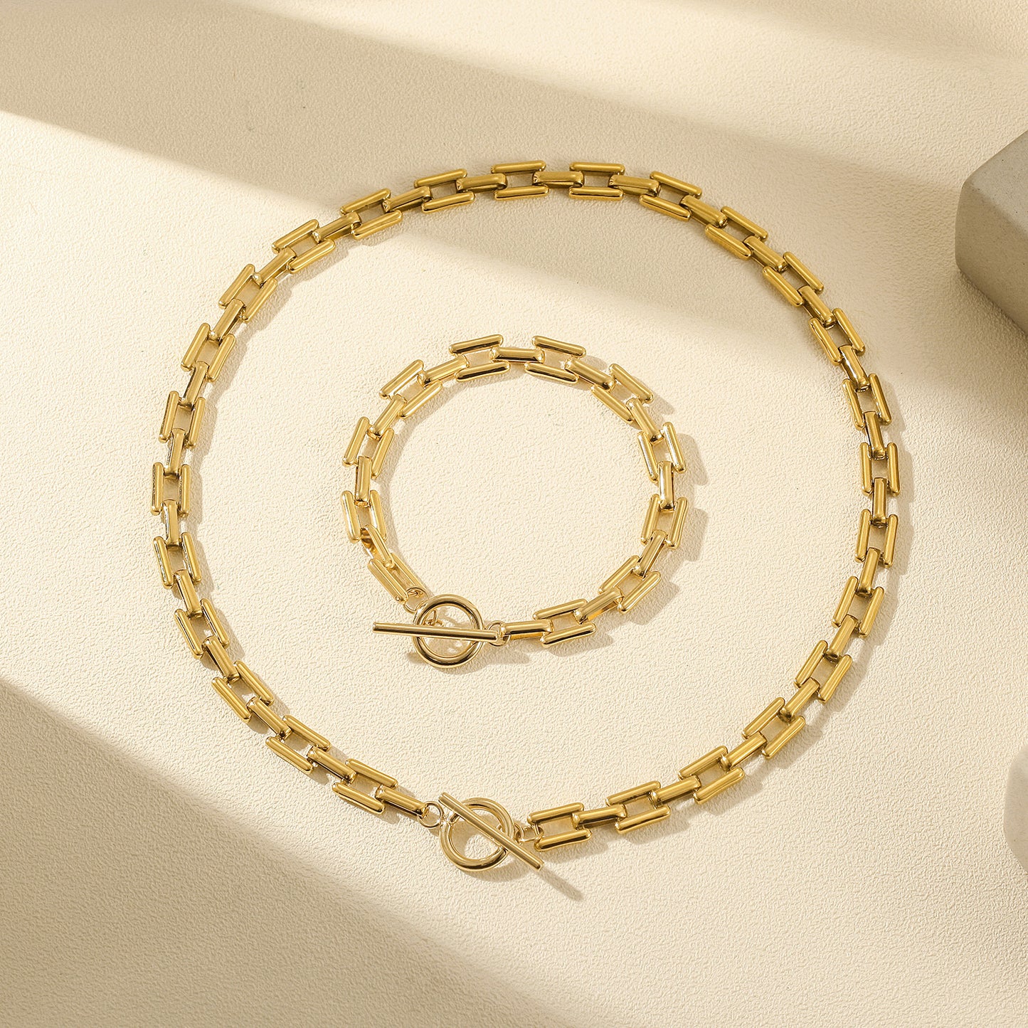 Load image into Gallery viewer, 14k Gold Lock Square Necklace
