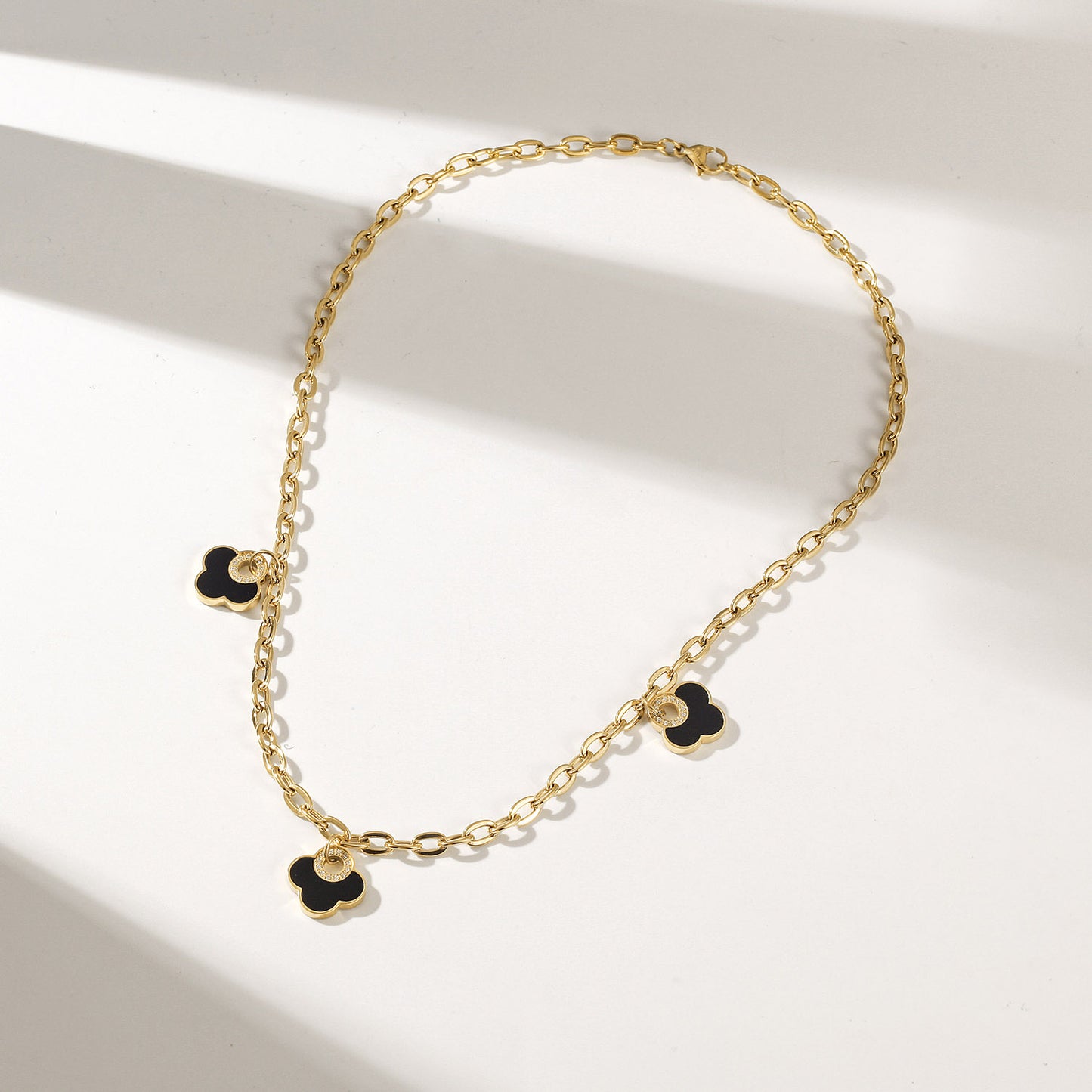 Three Black Flower Pendant Necklace - NSSN925STGCBK