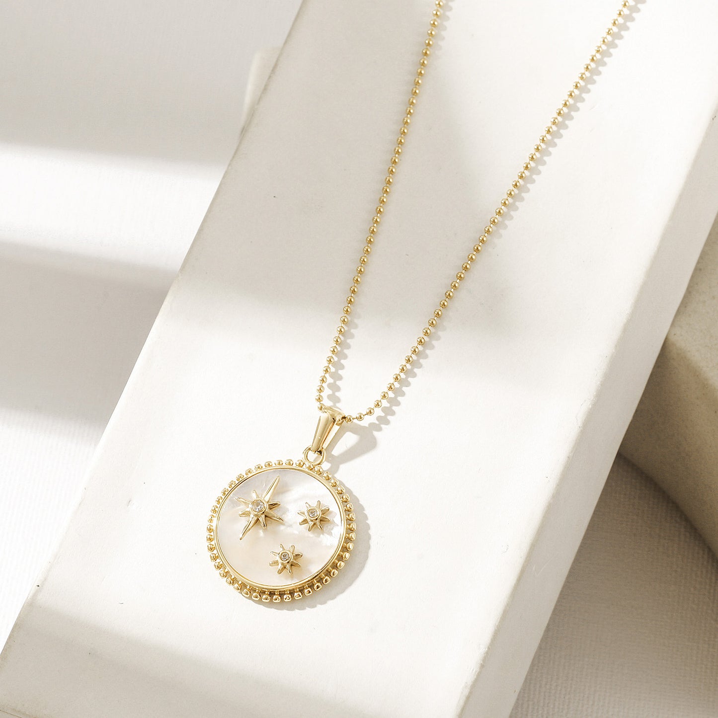 Vintage Three Star Gold Pendant Necklace - NSSN938STGCWT