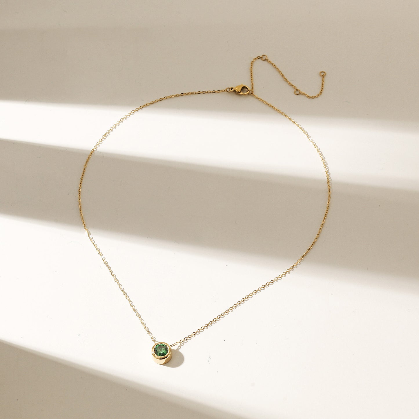 Emerald Pendant Necklace - NSSN939STGCGNZD