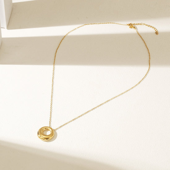 Letter O Gold Necklace - NSSN949STGC-O