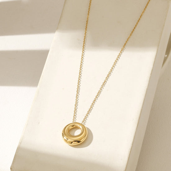 Letter O Gold Necklace - NSSN949STGC-O