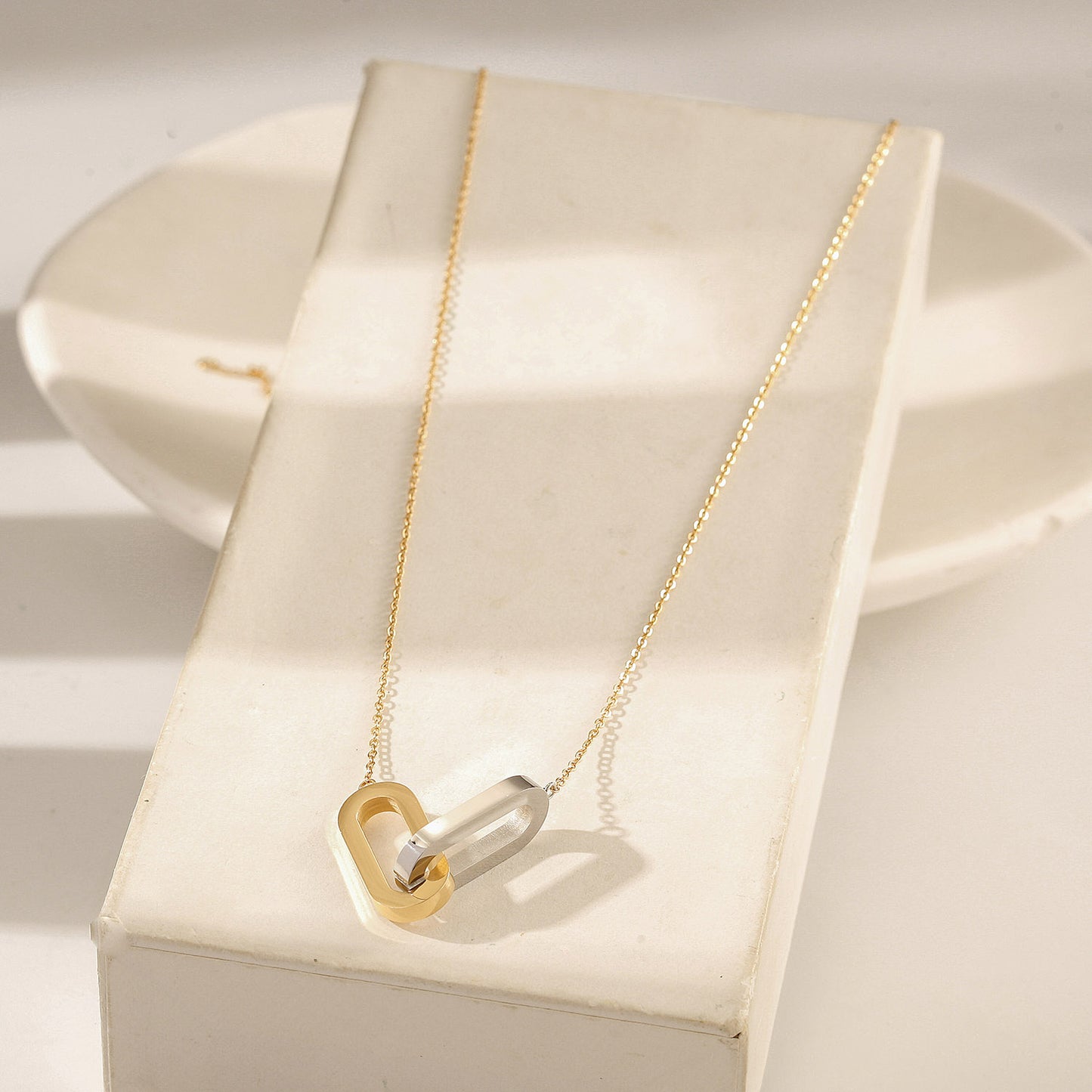Gold and silver buckles Pendant Necklace-NSSN957STMC